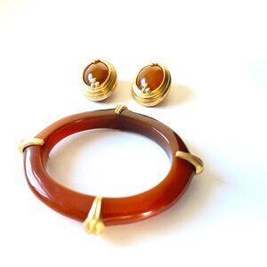 Vintage '80s Liz Claiborne Butterscotch Resin Bangle & Clip-on Earrings — EUC